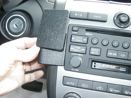 Brodit ProClip 853236 voor Nissan Murano 2003-2008 - detail van dashboardmontage