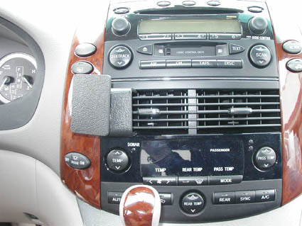 Brodit ProClip 853241 voor Toyota Sienna 2004-2010 - installatiepositie