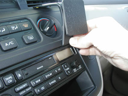 Brodit ProClip 853244 voor Honda Odyssey 1999-2004 - ProClip geplaatst in het voertuig