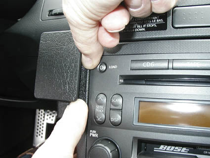 Brodit ProClip 853250 voor Nissan Roadster 2003-2009 en Nissan 350 Z 2003-2009 - ProClip geplaatst in het voertuig