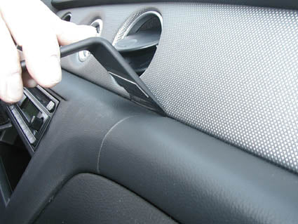 Brodit ProClip 853252 voor Mitsubishi Outlander 2003-2006 - ProClip geplaatst in het voertuig
