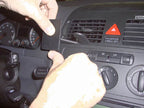Brodit ProClip 853267 voor Volkswagen Touran 2003-2015 - montagepositie op dashboard
