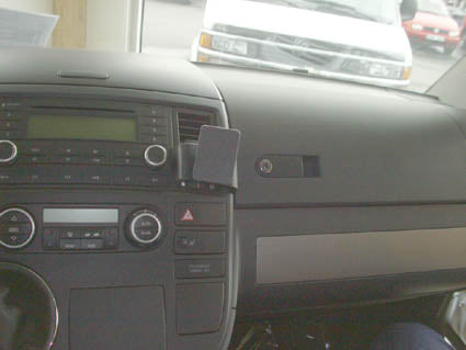 Brodit ProClip 853290 voor Volkswagen Multivan 2003-2009 - installatiepositie