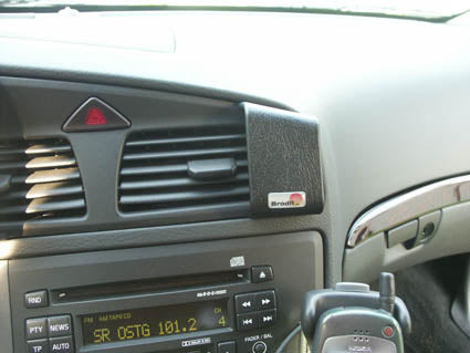 Brodit ProClip 853295 voor Volvo XC70 2000-2007 en Volvo V70 N 2000-2008 - installatiepositie