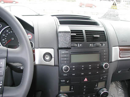 Brodit ProClip 853298 voor Volkswagen Touareg 2004-2010 en Volkswagen Touareg 2003-2009 - installatiepositie