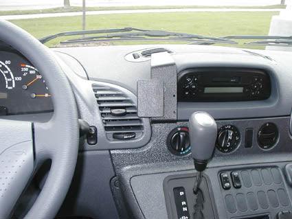 Brodit ProClip 853299 voor Dodge Sprinter 2002-2006, Freightliner Sprinter 2002-2006 en Mercedes Benz Sprinter 2000-2006 - installatiepositie