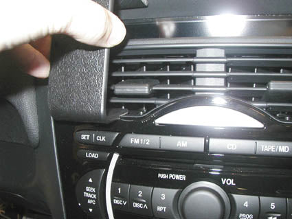 Brodit ProClip 853301 voor Mazda RX-8 2004-2008 - montagepositie op dashboard