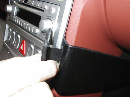 Brodit ProClip 853324 voor Chrysler Crossfire 2004-2007 - ProClip geplaatst in het voertuig