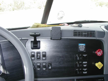 Brodit ProClip 853335 voor Freightliner Coronado 2003-2018, Freightliner Columbia 2001-2007 e.a. - installatiepositie