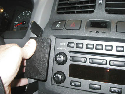 Brodit ProClip 853347 voor Hyundai Santa Fe 2001-2006 - ProClip geplaatst in het voertuig