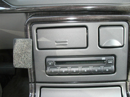 Brodit ProClip 853348 voor GMC Yukon XL Denali 2003-2006 en GMC Yukon Denali 2003-2006 - detail van dashboardmontage