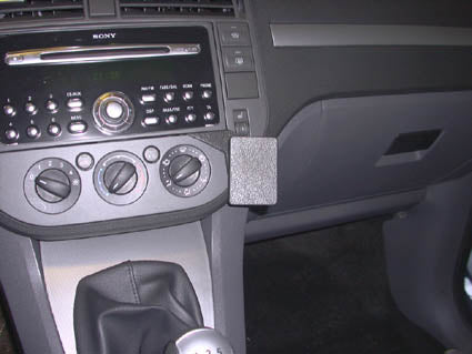 Brodit ProClip 853354 voor Ford Kuga 2008-2012 en Ford C-Max 2004-2010 - installatiepositie