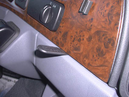 Brodit ProClip 853355 voor Mercedes Benz Actros 2003-2013 - montagepositie op dashboard