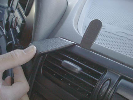 Brodit ProClip 853355 voor Mercedes Benz Actros 2003-2013 - detail van dashboardmontage
