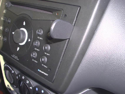 Brodit ProClip 853357 voor Subaru G3X Justy 2004-2007 en Suzuki Ignis 2004-2009 - montagepositie op dashboard