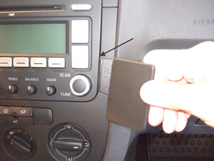 Brodit ProClip 853359 voor Volkswagen Scirocco 2009-2018, Volkswagen Rabbit 2007-2005 e.a. - ProClip geplaatst in het voertuig