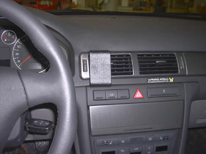 Brodit ProClip 853369 voor Audi S6 1998-2003, Audi A6/A6 Wagon 1999-2004 en Audi A6 1998-2003 - installatiepositie