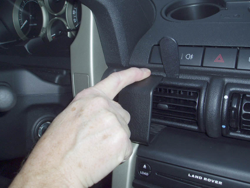 Brodit ProClip 853372 voor Land Rover Freelander 2004-2006 - detail van dashboardmontage