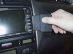 Brodit ProClip 853378 voor Toyota RAV 4 2004-2005 - detail van dashboardmontage