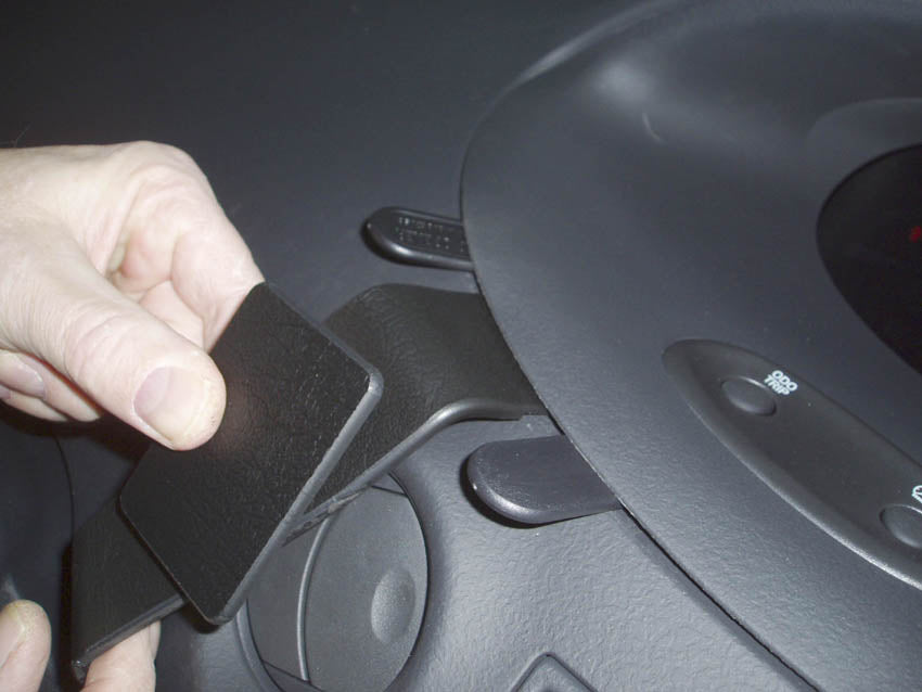 Brodit ProClip 853381 voor Toyota Yaris 2003-2005 - ProClip geplaatst in het voertuig