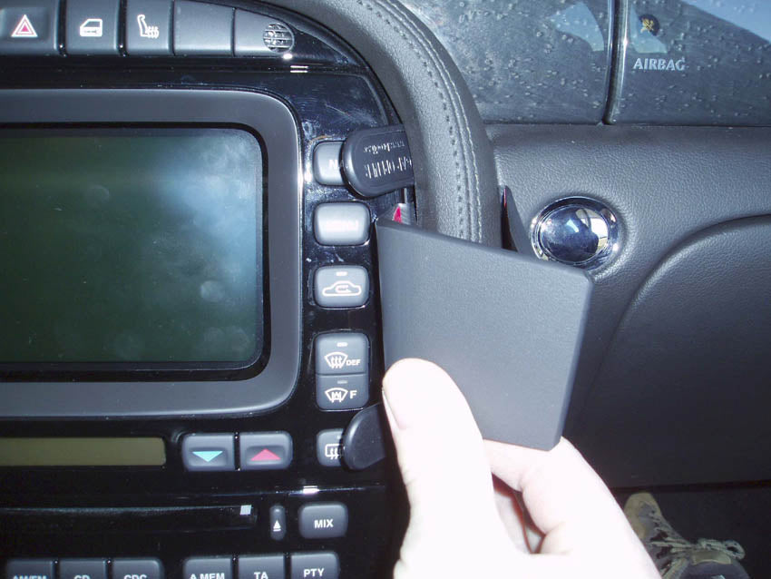 Brodit ProClip 853384 voor Jaguar XJ 2003-2009 - ProClip geplaatst in het voertuig