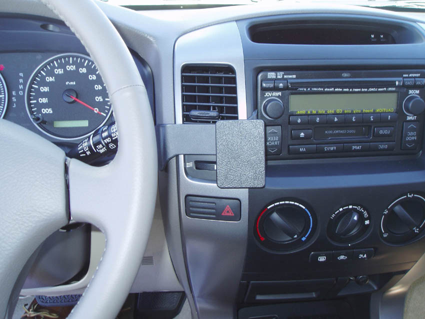 Brodit ProClip 853399 voor Toyota LandCruiser 90 2003-2005 - installatiepositie