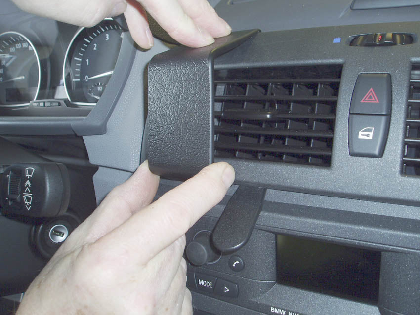 Brodit ProClip 853407 voor BMW X3 2004-2010 - ProClip geplaatst in het voertuig