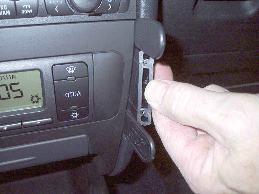 Brodit ProClip 853419 voor Seat Toledo 1999-2003 en Seat Leon 2000-2005 - ProClip geplaatst in het voertuig