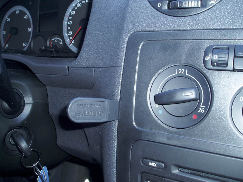 Brodit ProClip 853435 voor Volkswagen Caddy 2004-2015 - montagepositie op dashboard