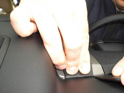 Brodit ProClip 853437 voor Toyota Prius 2004-2009 - detail van dashboardmontage