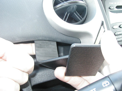 Brodit ProClip 853444 voor Scion xB 2004-2007 - montagepositie op dashboard