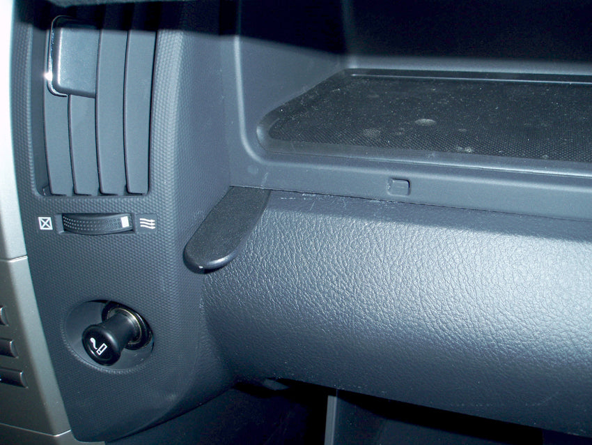 Brodit ProClip 853478 voor Toyota SportsVan 2005-2007 en Toyota Corolla Verso 2004-2009 - montagepositie op dashboard