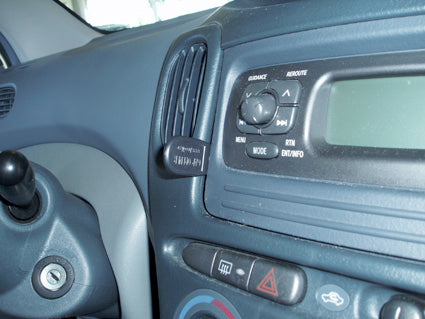 Brodit ProClip 853487 voor Toyota Yaris Verso 1999-2005 - montagepositie op dashboard
