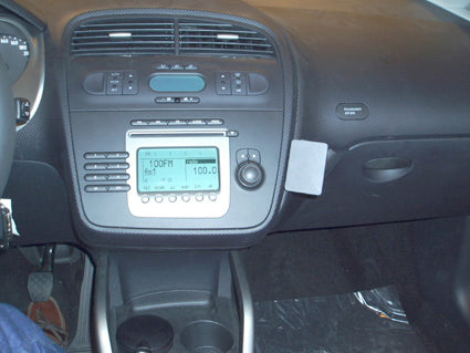Brodit ProClip 853492 voor Seat Toledo 2004-2009, Seat Altea XL 2008-2015 en Seat Altea 2004-2014 - installatiepositie