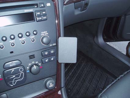 Brodit ProClip 853499 voor Volvo XC70 2005-2007, Volvo V70 N 2005-2008 en Volvo S60 2005-2010 - installatiepositie