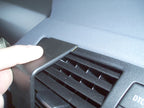 Brodit ProClip 853523 voor BMW 1-series E81, E82, E87, E88 2008-2013 en BMW 1-series E81, E82, E87, E88 2005-2011 - detail van dashboardmontage