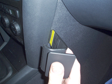 Brodit ProClip 853526 voor Skoda Octavia II 2005-2013 - montagepositie op dashboard