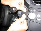 Brodit ProClip 853529 voor Mitsubishi Colt 2005-2008 - detail van dashboardmontage