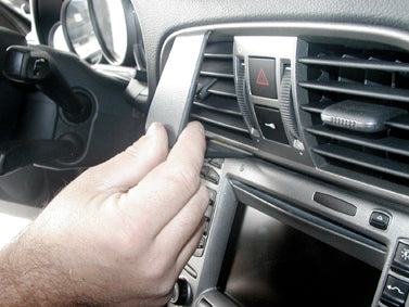 Brodit ProClip 853539 voor Porsche Carrera 911S 2004-2011 en Porsche 911 2005-2011 - ProClip geplaatst in het voertuig