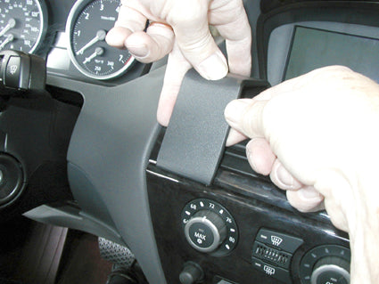 Brodit ProClip 853541 voor BMW 6-series E63, E64 2004-2010 - ProClip geplaatst in het voertuig