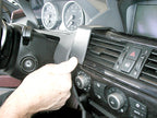 Brodit ProClip 853541 voor BMW 6-series E63, E64 2004-2010 - detail van dashboardmontage
