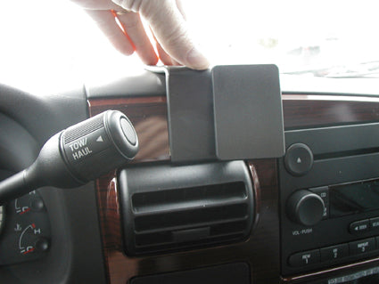 Brodit ProClip 853546 voor Ford F-Series 750 2005-2007, Ford F-Series 650 2005-2007 e.a. - detail van dashboardmontage