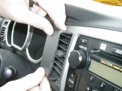 Brodit ProClip 853562 voor Toyota 4Runner 2003-2009 - ProClip geplaatst in het voertuig