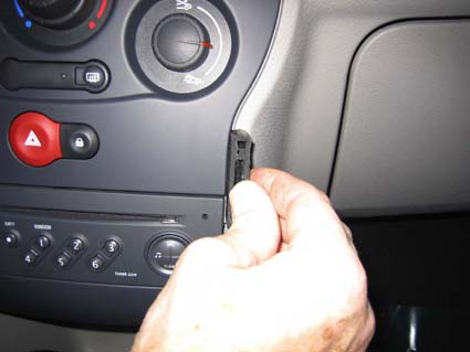 Brodit ProClip 853575 voor Renault Modus 2005-2013 en Renault Grand Modus 2005-2012 - ProClip geplaatst in het voertuig