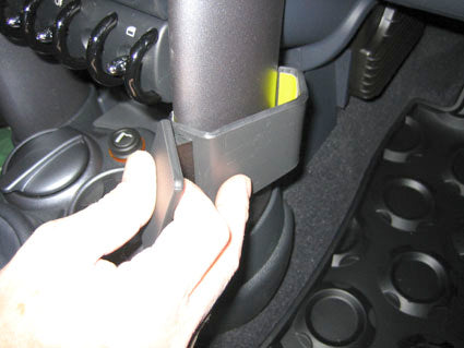 Brodit ProClip 853580 voor Mini Cooper Convertible 2001-2007 en Mini Cooper 2001-2006 - montagepositie op dashboard