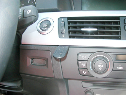 Brodit ProClip 853594 voor BMW 3-series E90, E91, E92, E93 2005-2012 - montagepositie op dashboard