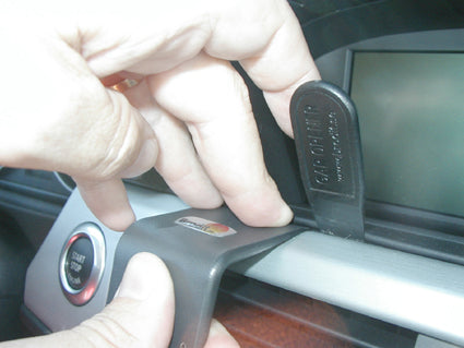 Brodit ProClip 853594 voor BMW 3-series E90, E91, E92, E93 2005-2012 - detail van dashboardmontage