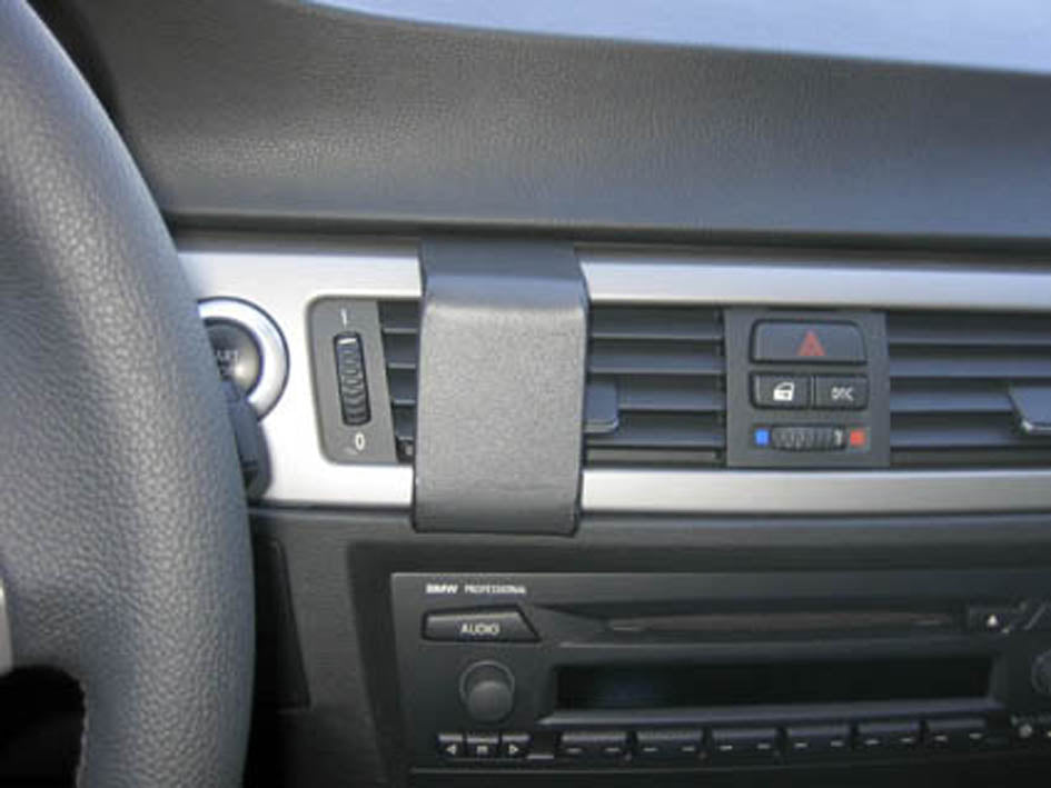 Brodit ProClip 853598 voor BMW 3-series E90, E91, E92, E93 2005-2012 - installatiepositie