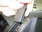 Brodit ProClip 853613 voor Nissan Pathfinder 2005-2010, Nissan Pathfinder 2005-2007 e.a. - detail van dashboardmontage