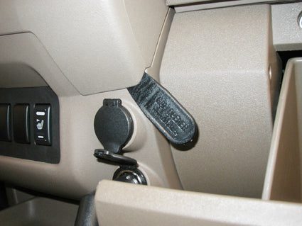 Brodit ProClip 853614 voor Nissan Pathfinder 2005-2007, Nissan Pathfinder 2005-2010 e.a. - montagepositie op dashboard